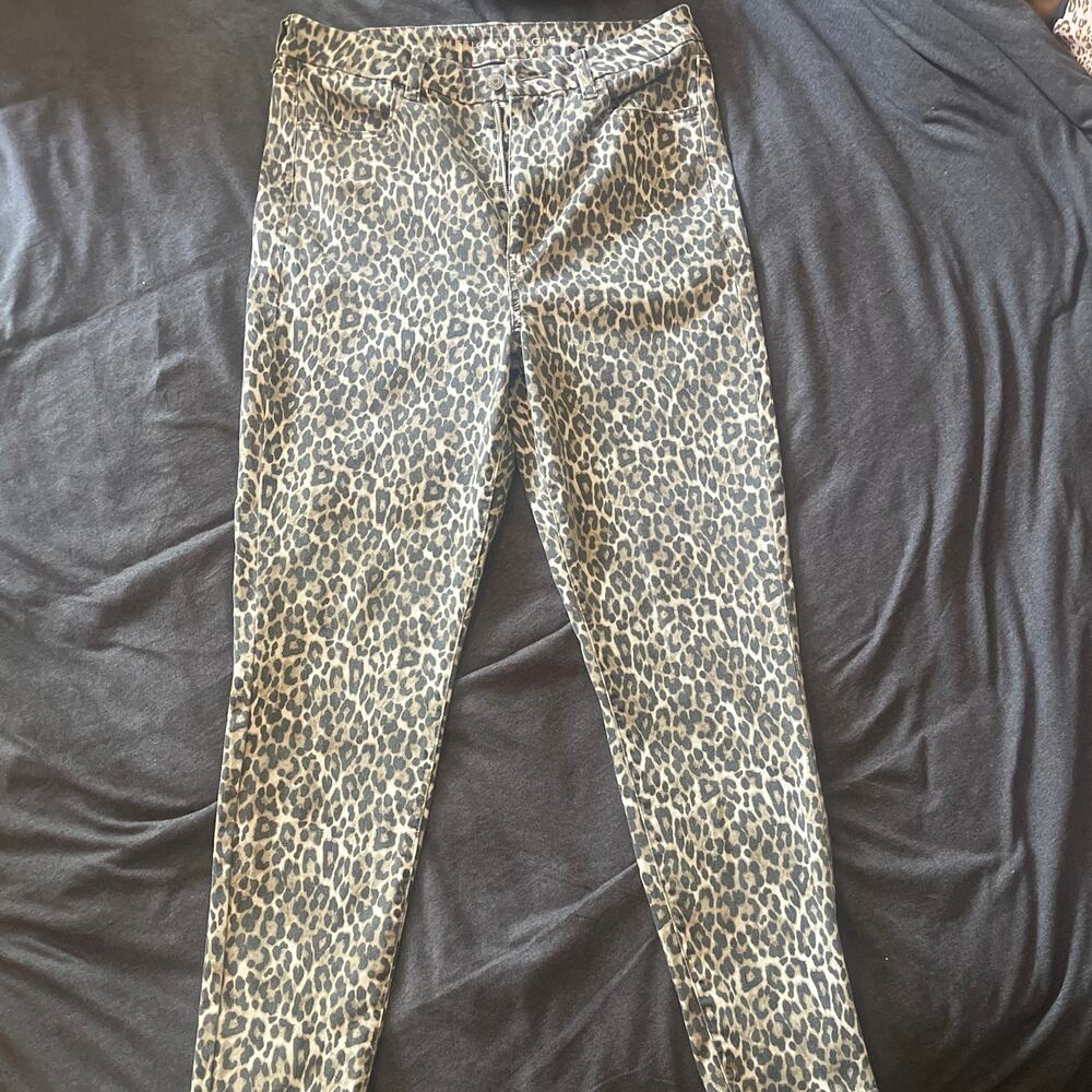 American Eagle Outfitters | Cheetah Print High Rise Stretch Skinny Jeggings | 12 - Picture 2 of 8